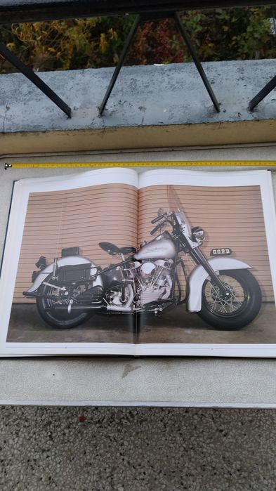 Книга за харлей деидсън