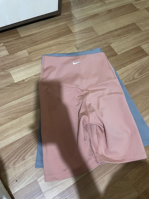 Клинове Nike