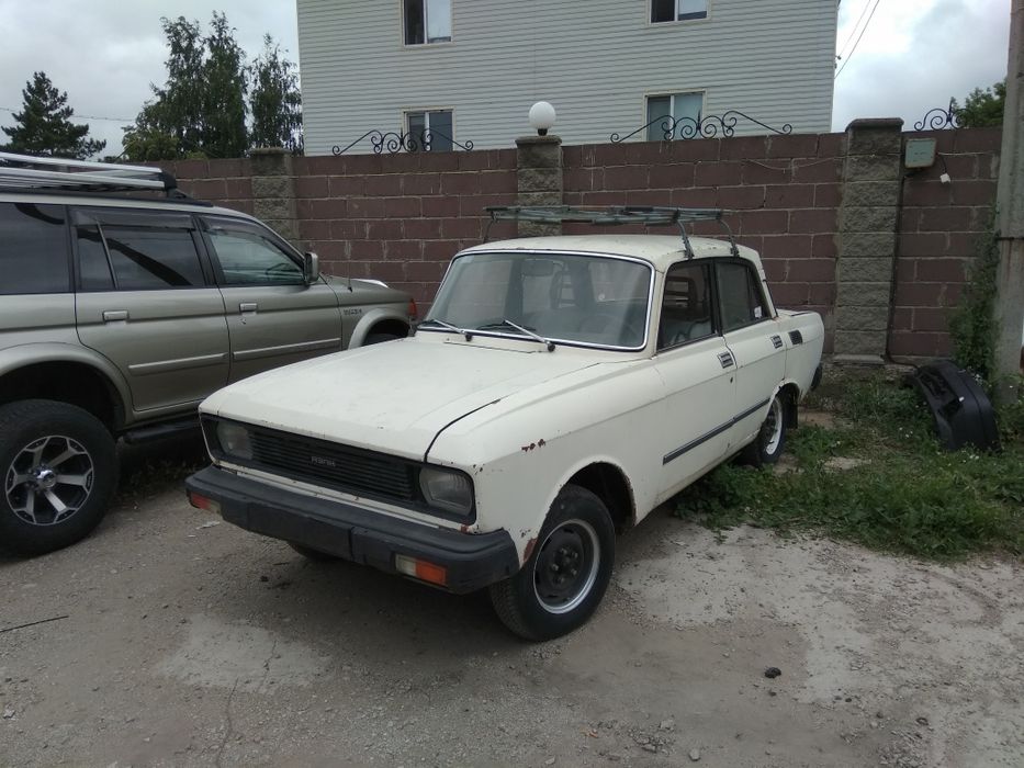 Продам "Москвич" АЗЛК - 2140 SL