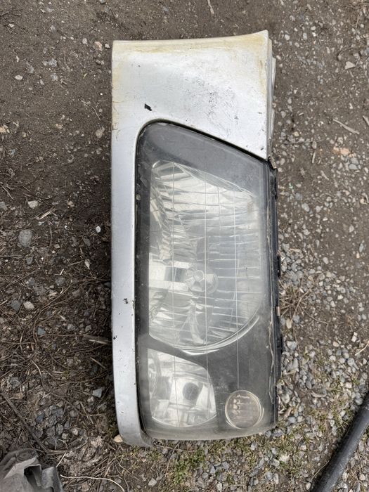 Запчасти Субару форестер левое сторона фар