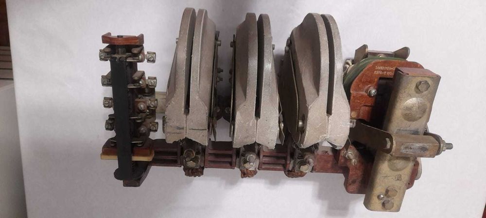 Продам Контактор 250 Ампер. 380 вольт