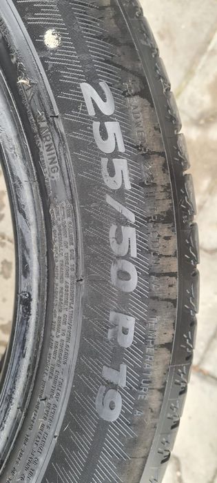 Vând anvelope 255/50R19 Michelin