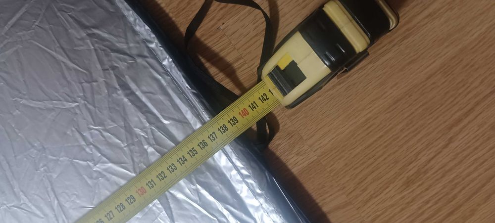 Продам защиту от солнца на лобовое