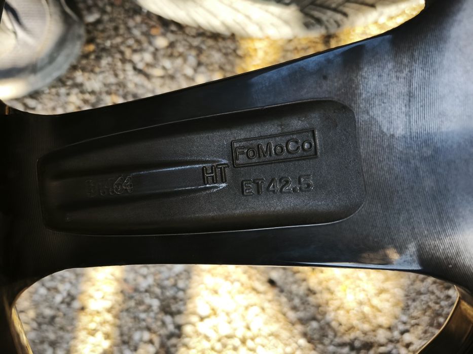 19" оригинални алуминиеви джанти за Ford Mustang.