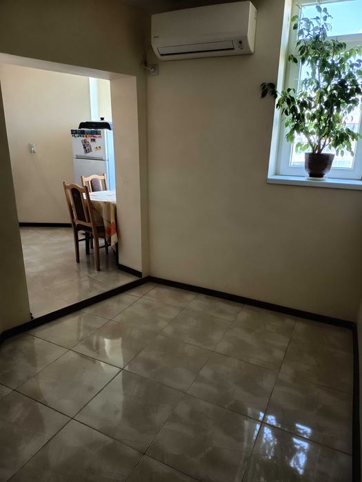 Продавам двустаен апартамент