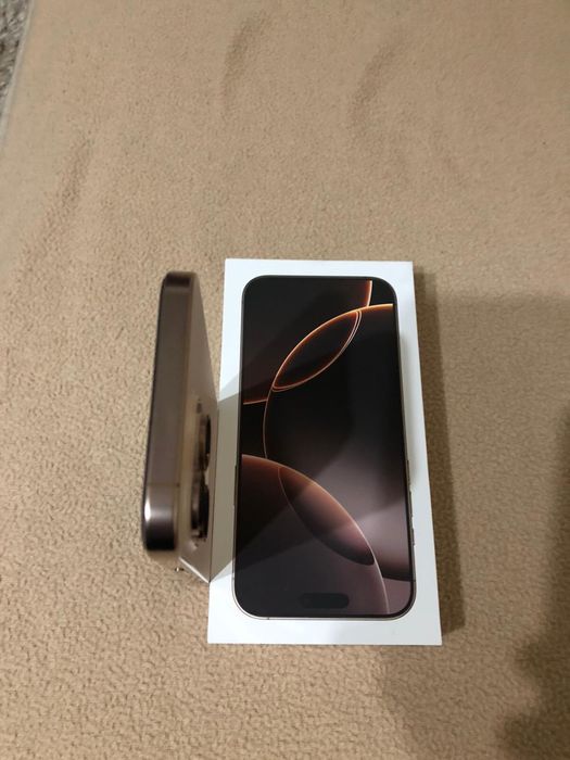 Vand iphone 16 pro max,desert titanium. 256GB