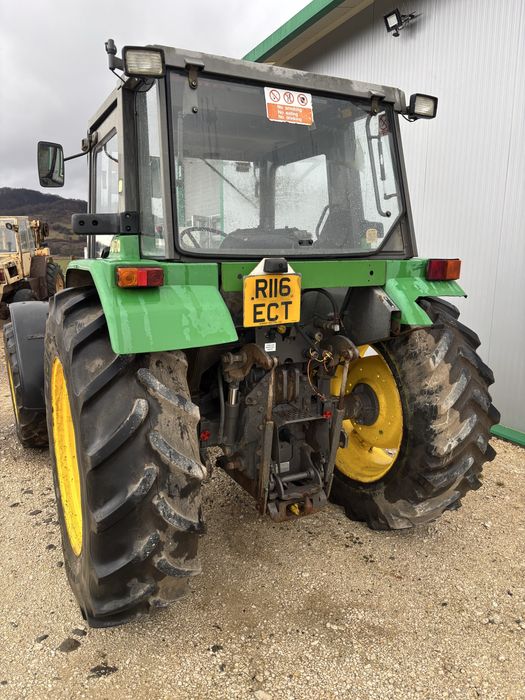 Tractor john deere 3300 4x4 80 cp