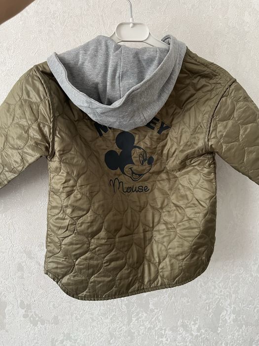 Ветровка ZARA  98 размер
