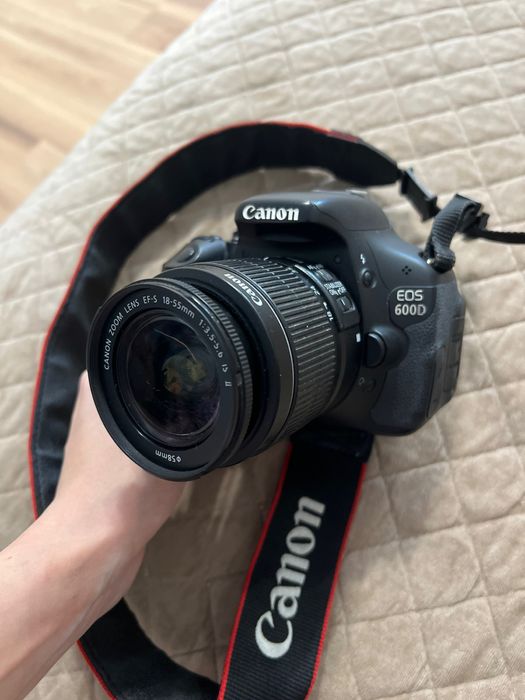 Фотокамера Canon EOS