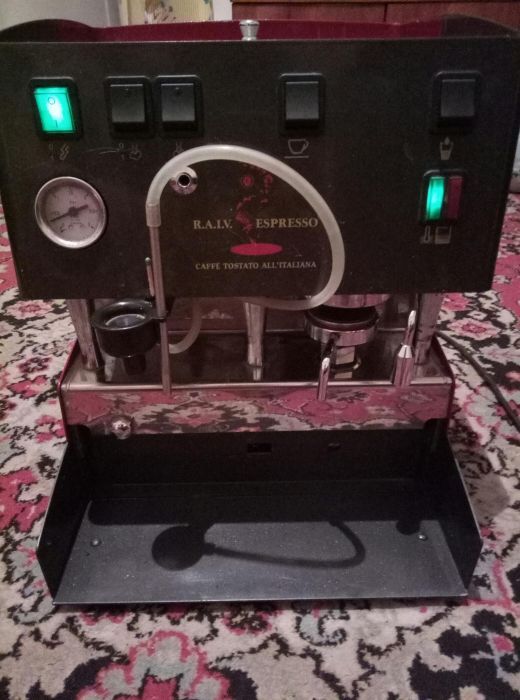 Кофе-машина продам