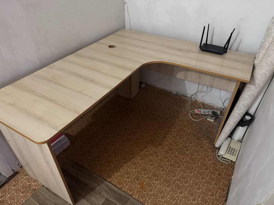 Стол офисный бу.