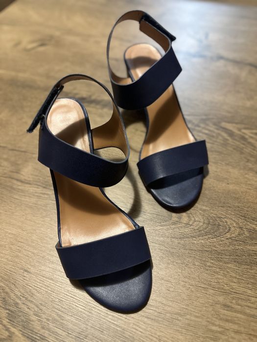 Дамски обувки