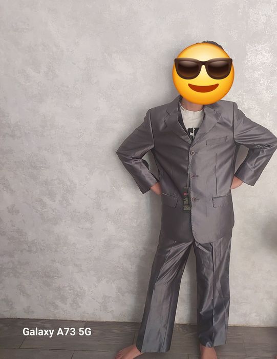 Продам детский костюм классический