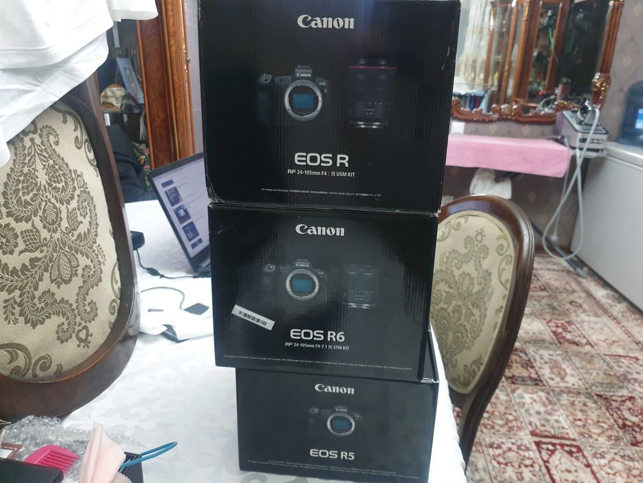 Кенон R6 mark2 с обьективом RF50 в упаковке