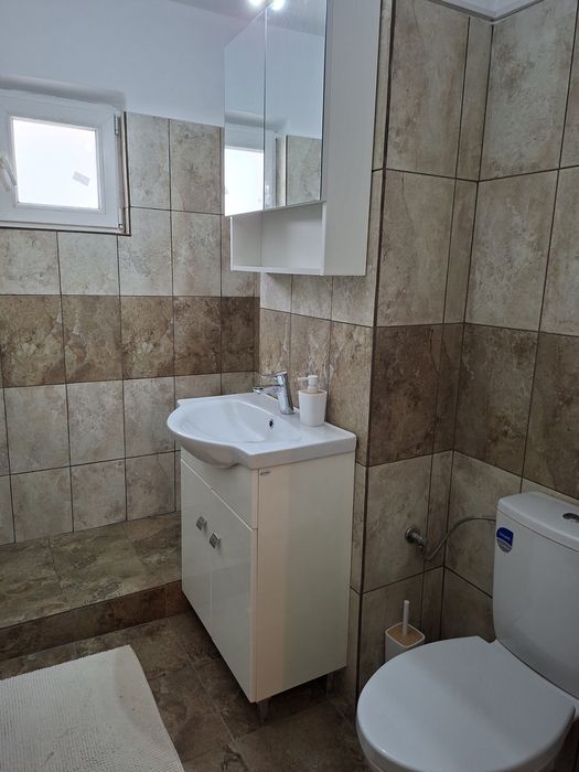 Închiriez Apartament 3 Camere Decomandat – Str. Văilor, Cart. Steaua, Slatina