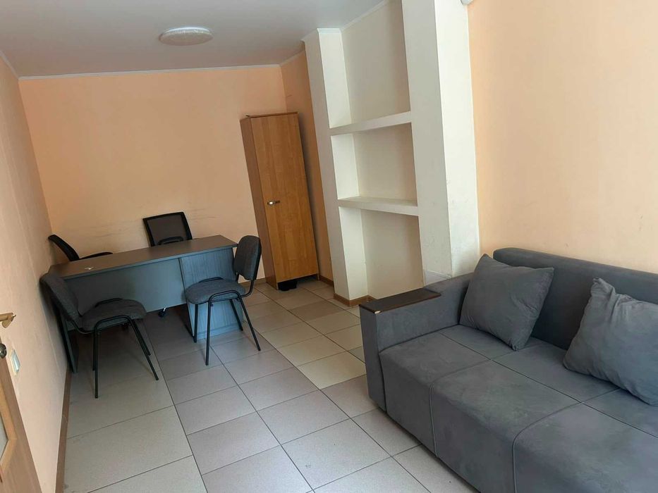 Қала орталығында 40 ш.м. кеңсе жалға беріледі