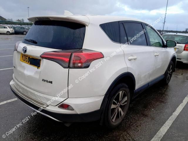 Dezmembrez Toyota RAV4 4 [facelift] [2015 - 2020] Crossover 2.5 AT 4WD (180 hp)