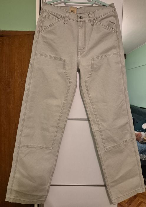 Blugi cu talie înaltă