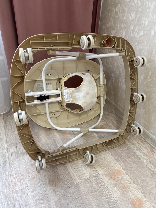 Детский ходунок новый