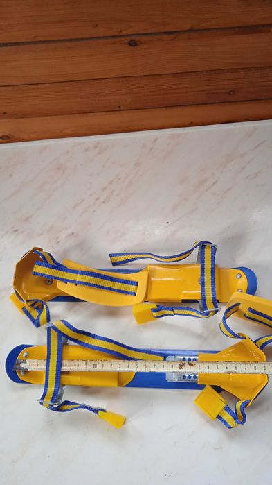 Мини ски, кънки за сняг и лед, снегоходки