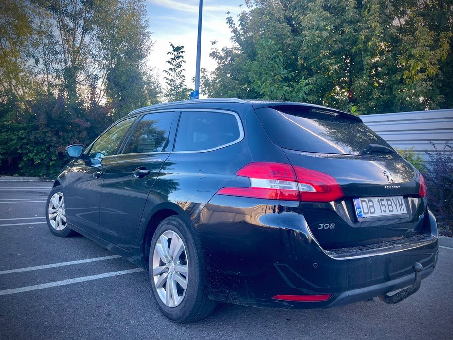 Peugeot 308 SW 1.6 BlueLease Executive Top