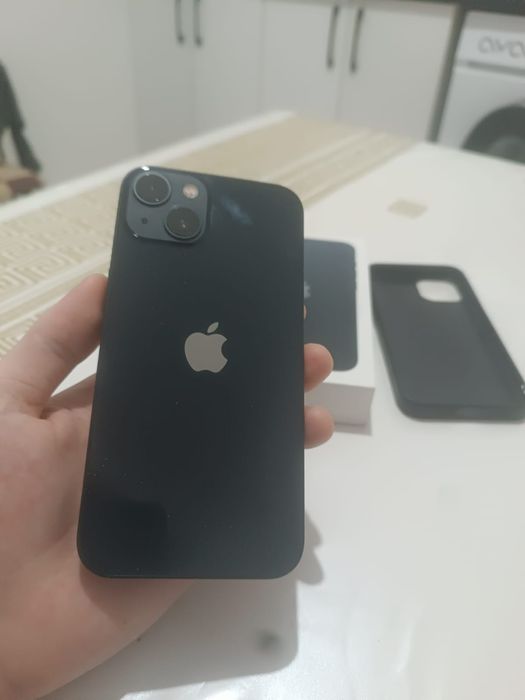 Продам айфон. 13