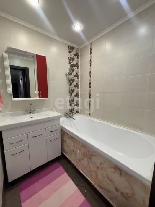 Продам 3 комнатную квартиру