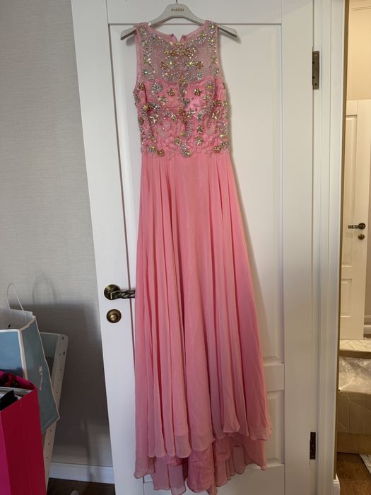 Продам вечерние платья