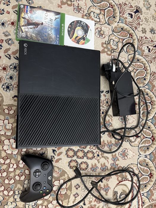 Xbox one с 30+ играми и с одним джостиком