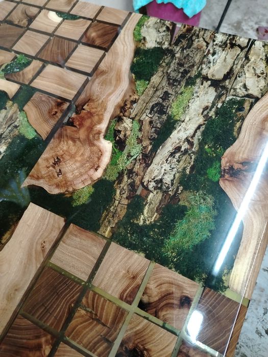 Журнальный столик