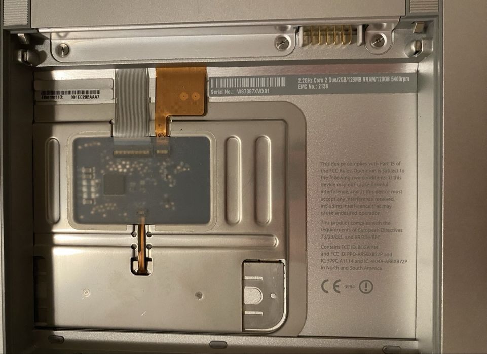 лаптоп Apple Macbook pro