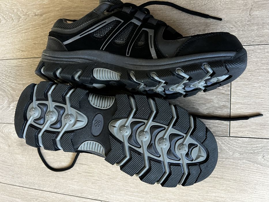 Туристически обувки