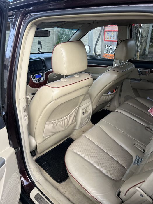 Vand Hyundai Santa Fe ( in conditii foarte bune )