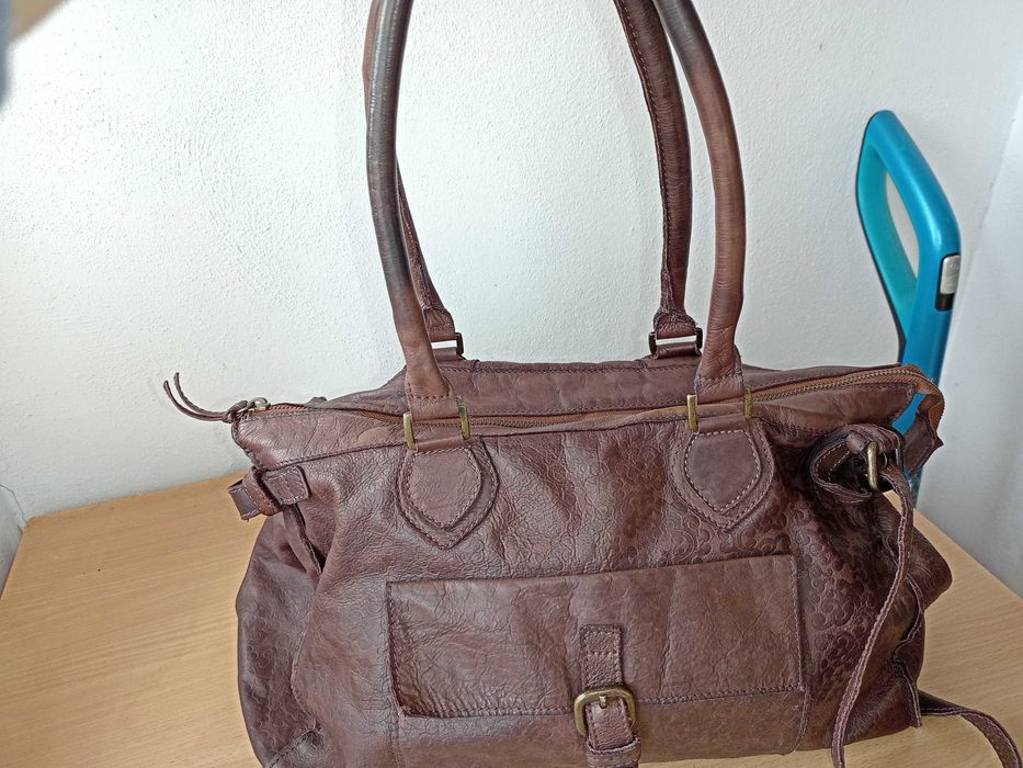 Чанта шоколадово кафяво естествена кожа