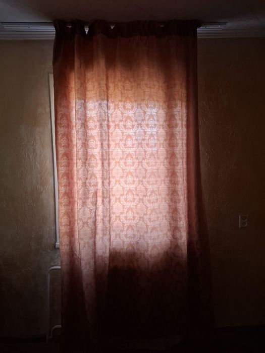 Срочно Продам шторы три штуки