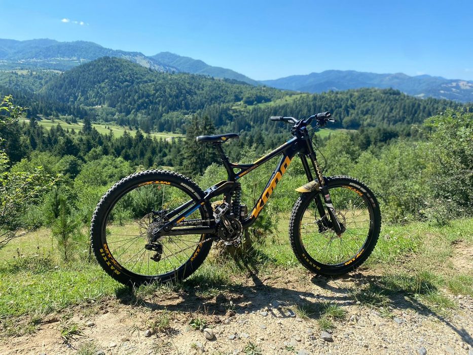 Downhill Kona operator CARBON
