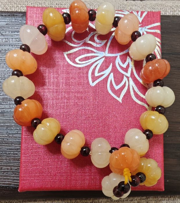 Браслет из натурального камня