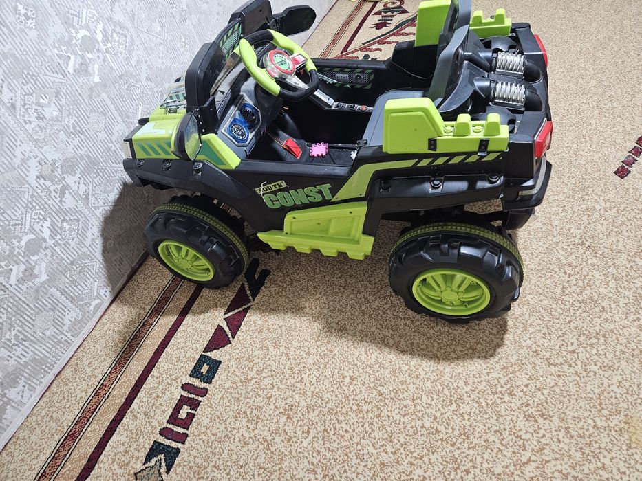 Детская машина большая