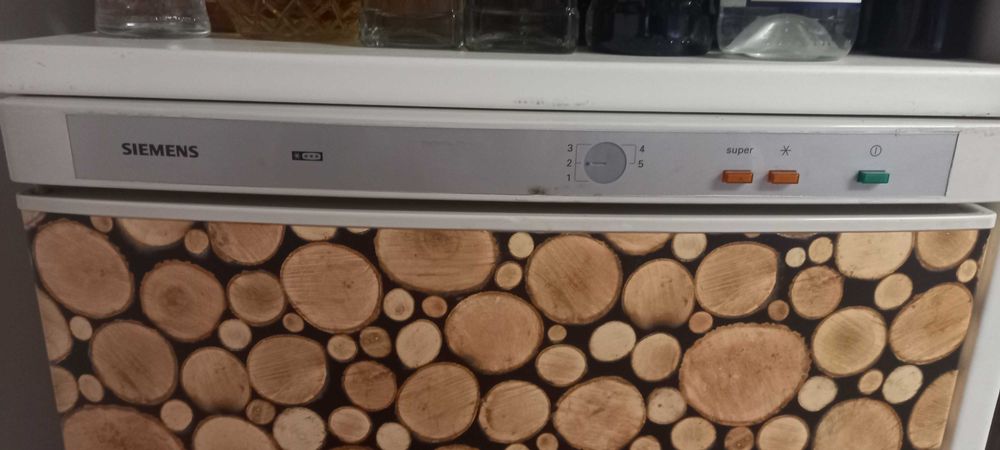 Хладилник с фризер