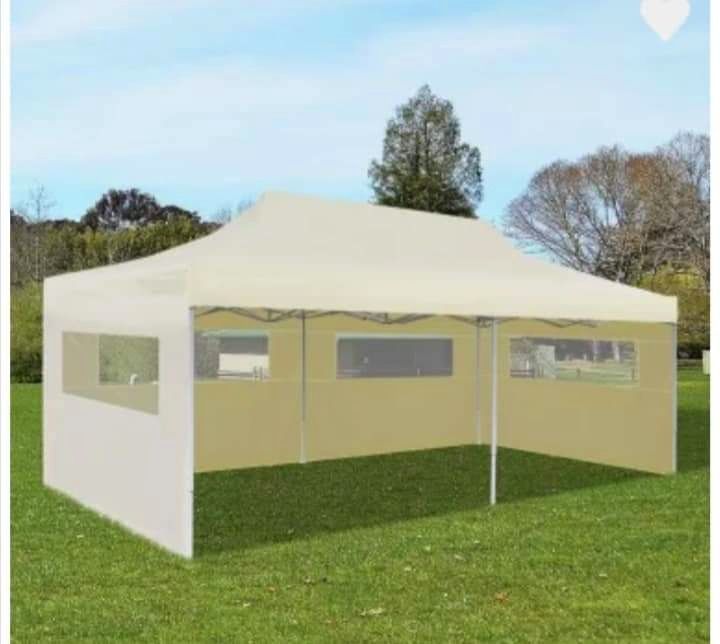 Vând cort dreptunghiular 3m x 6 m, prelata impermeabilă.