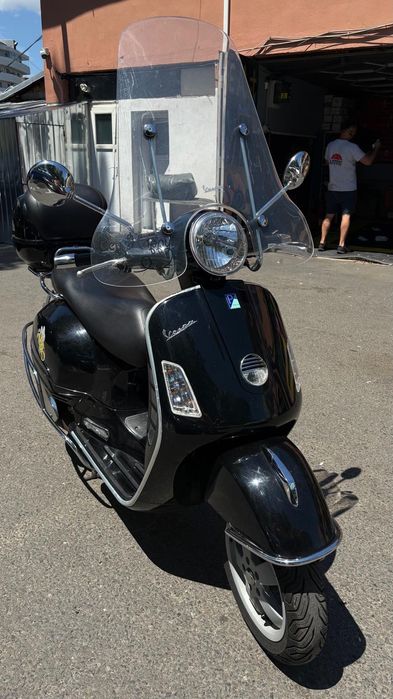 Scuter Vespa 250GTS i.e.