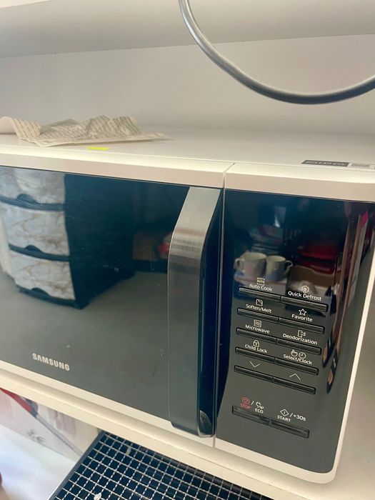 Микровълнова фурна