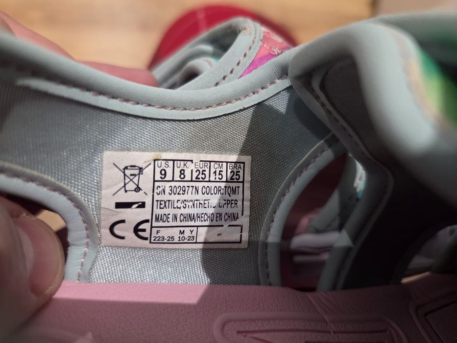 Sandale Skechers, cu lumini, marimea 25