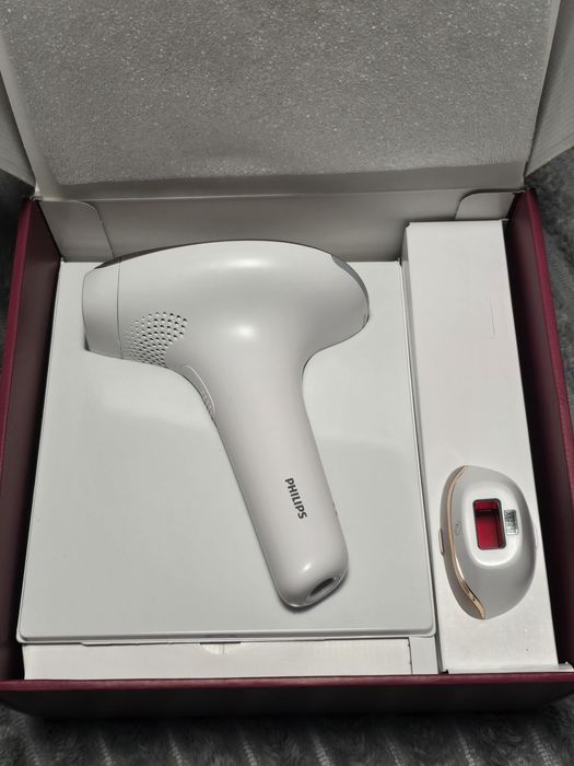 Фотоепилатор Philips lumea 7000