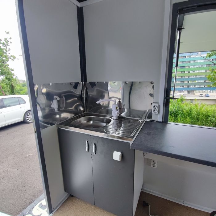 Inchiriez Rulotă Street‑Food - Food Truck 2025 • 4×2,4 m • Mobil