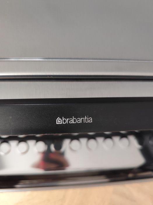 Кутия за хляб Brabantia -rolll top matt steel fingerprints proof