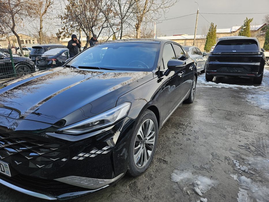 KIA K8. Gibrid Mator. Yili 2023. Yurgani 57000. Narxi 32900