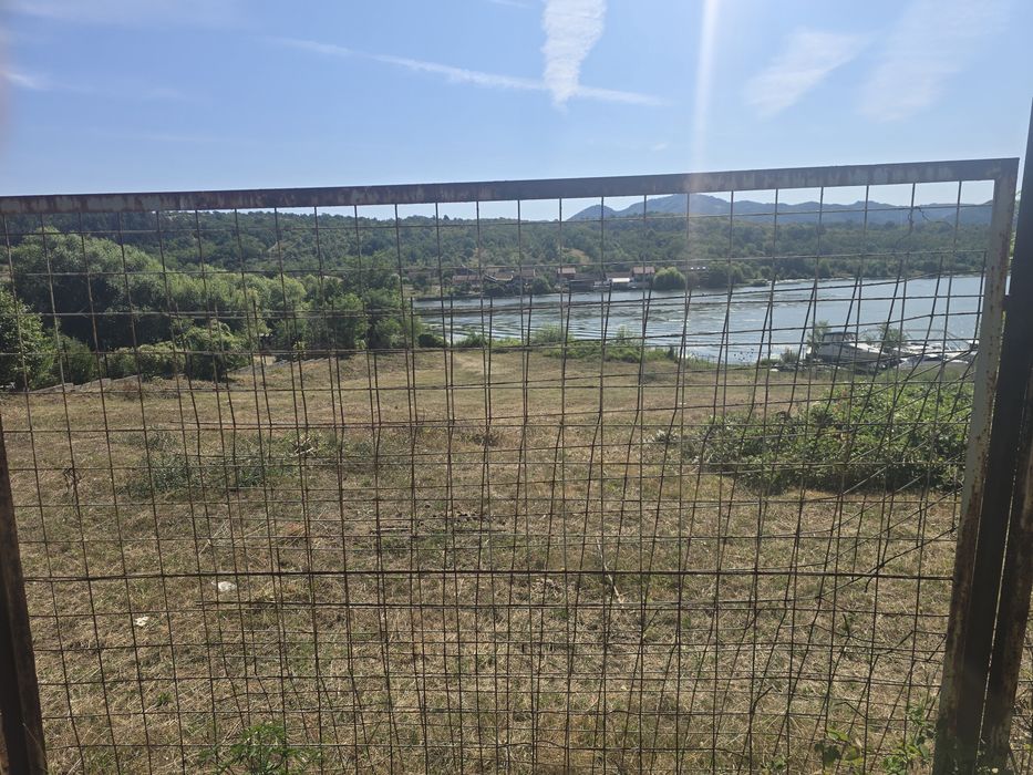 Văbd Teren laDunăre Zona Rezdențială Eșelnița-CANALIZARE-APĂ-ETC.