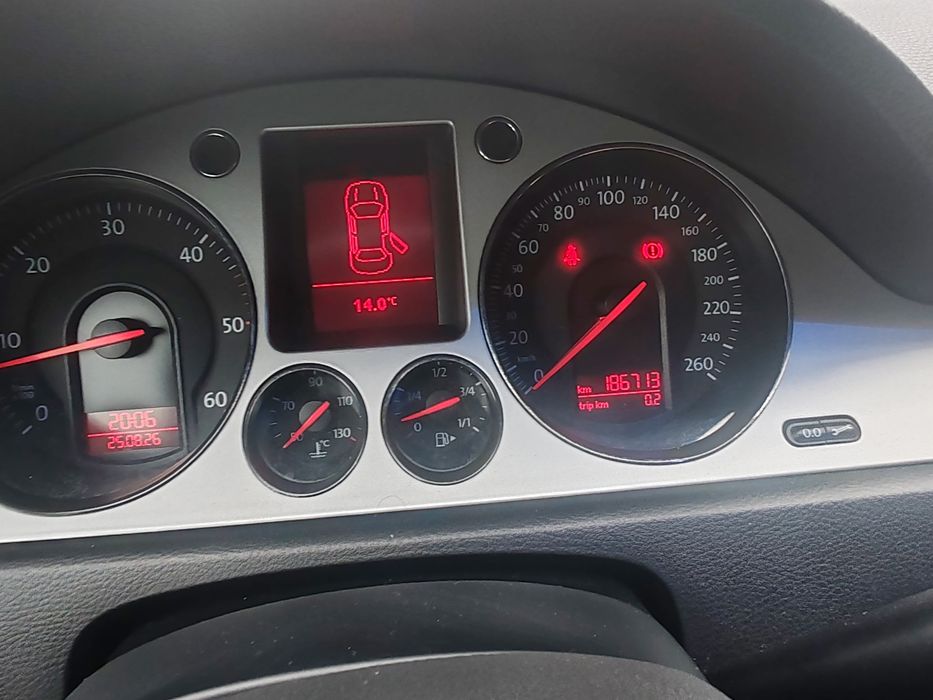 Vând VW Passat 2.0 Tdi BLUEMOTION