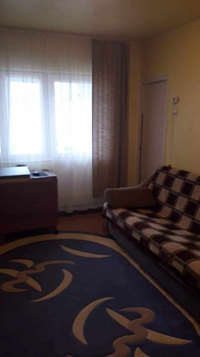 Vând garsonieră, Motorului